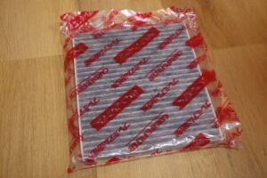 新品エアコンフィルター